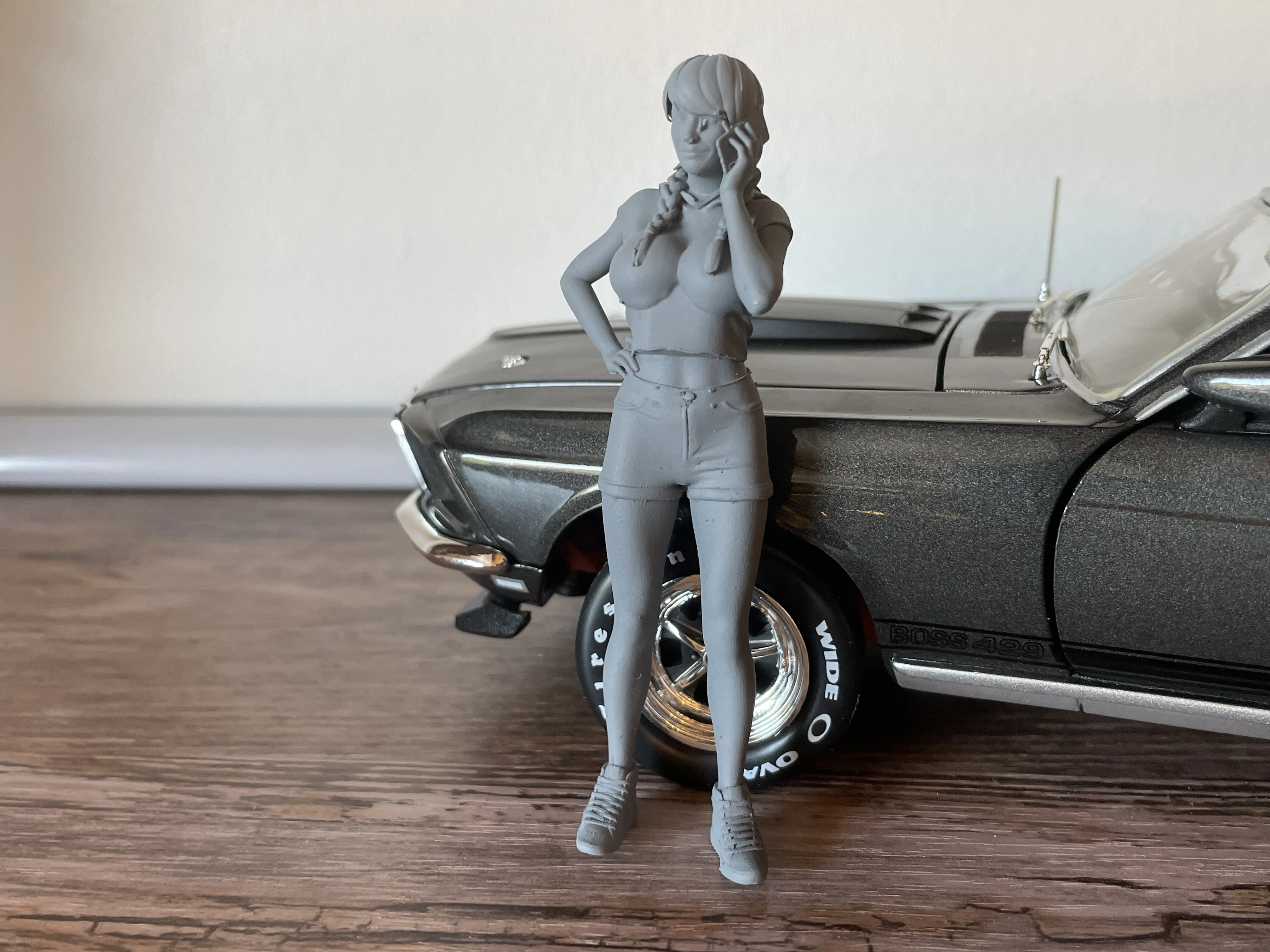 Femme Au Telephone 3