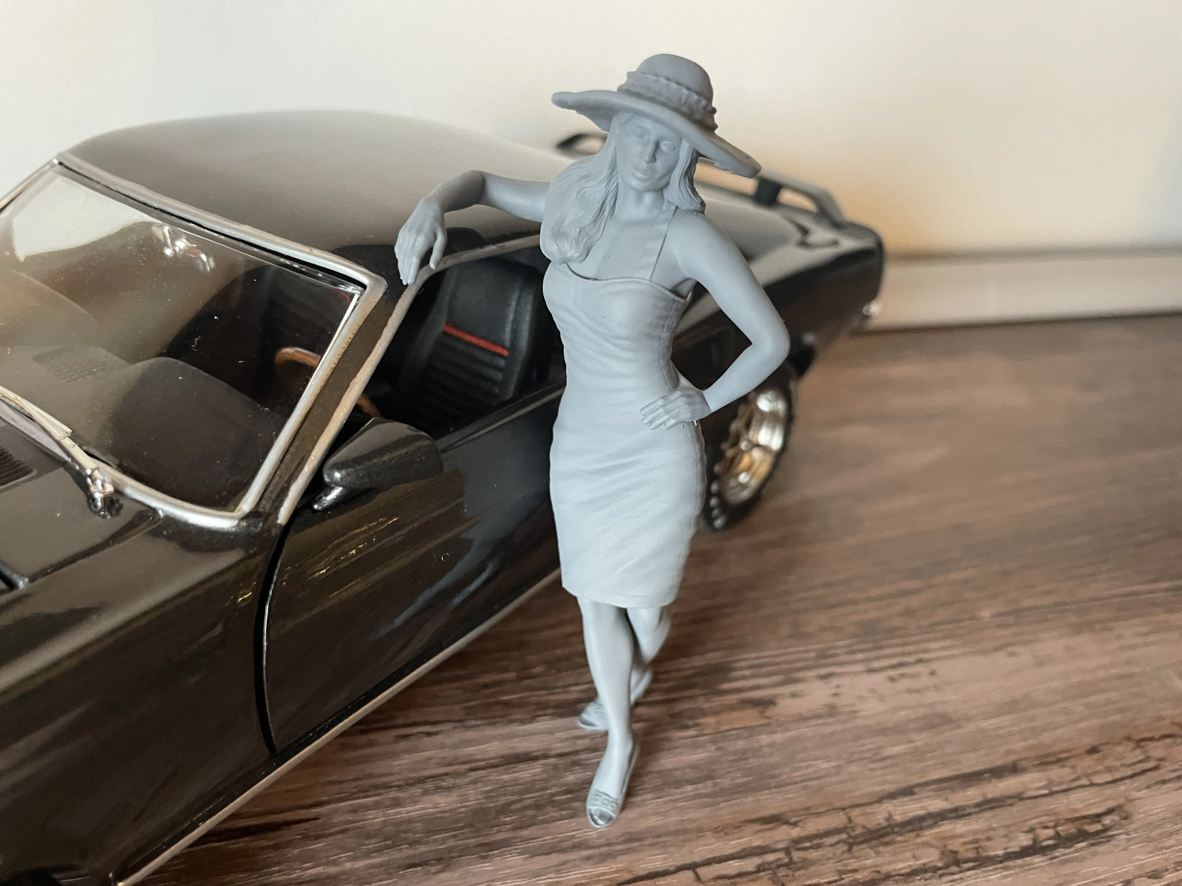 Femme Contre Voiture 7