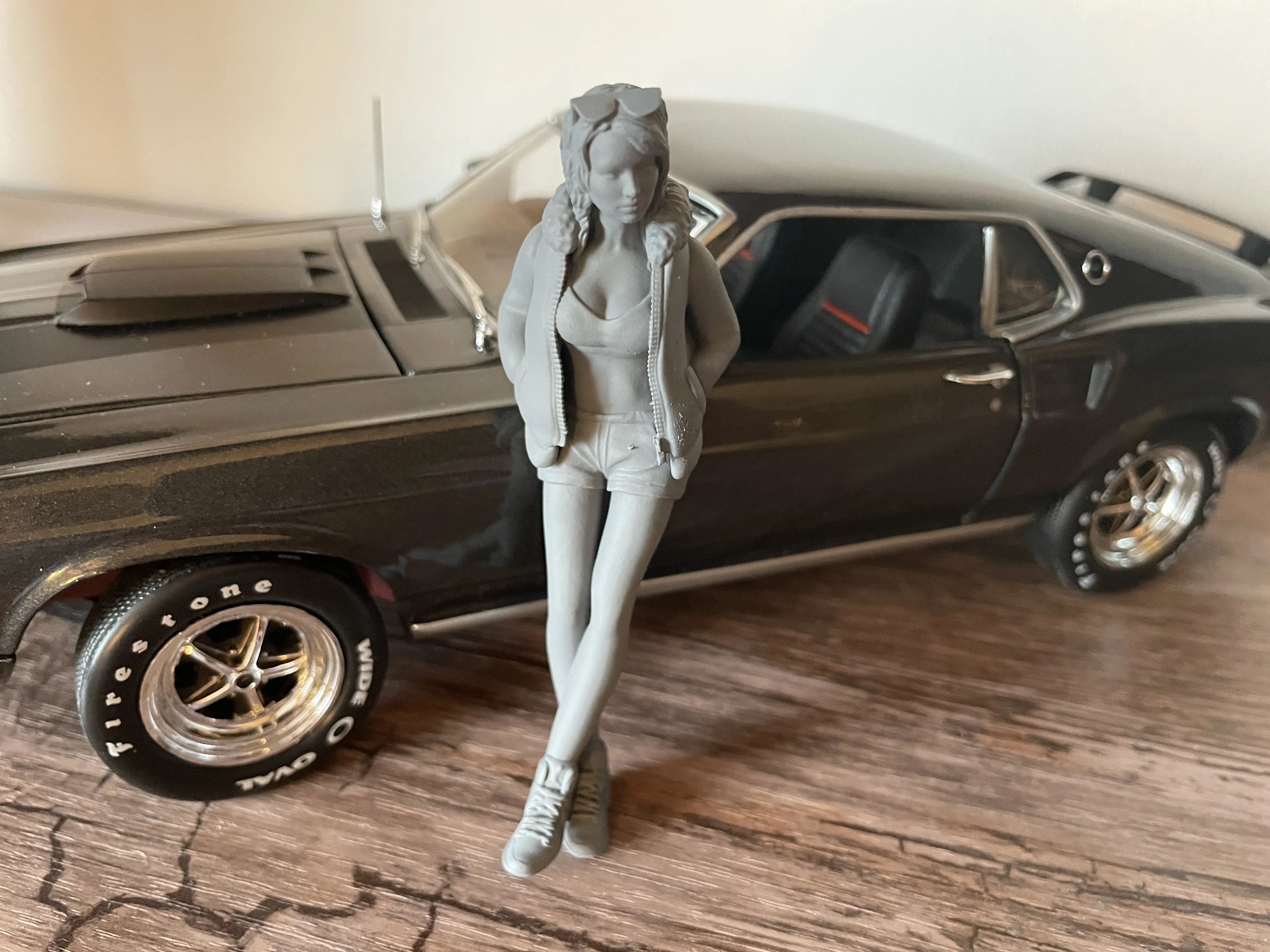 Femme Contre Voiture 8