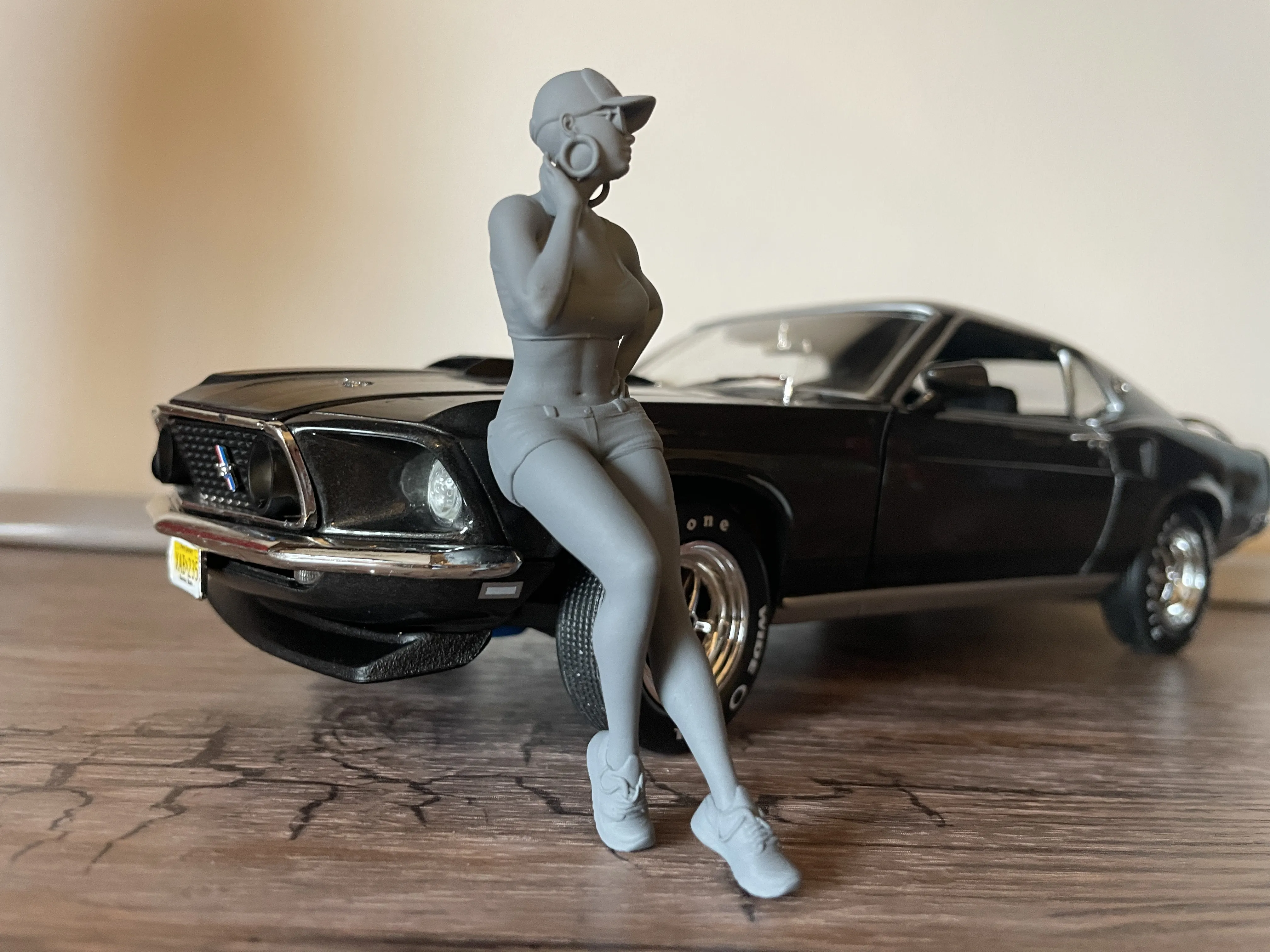 Femme Contre Voiture 9