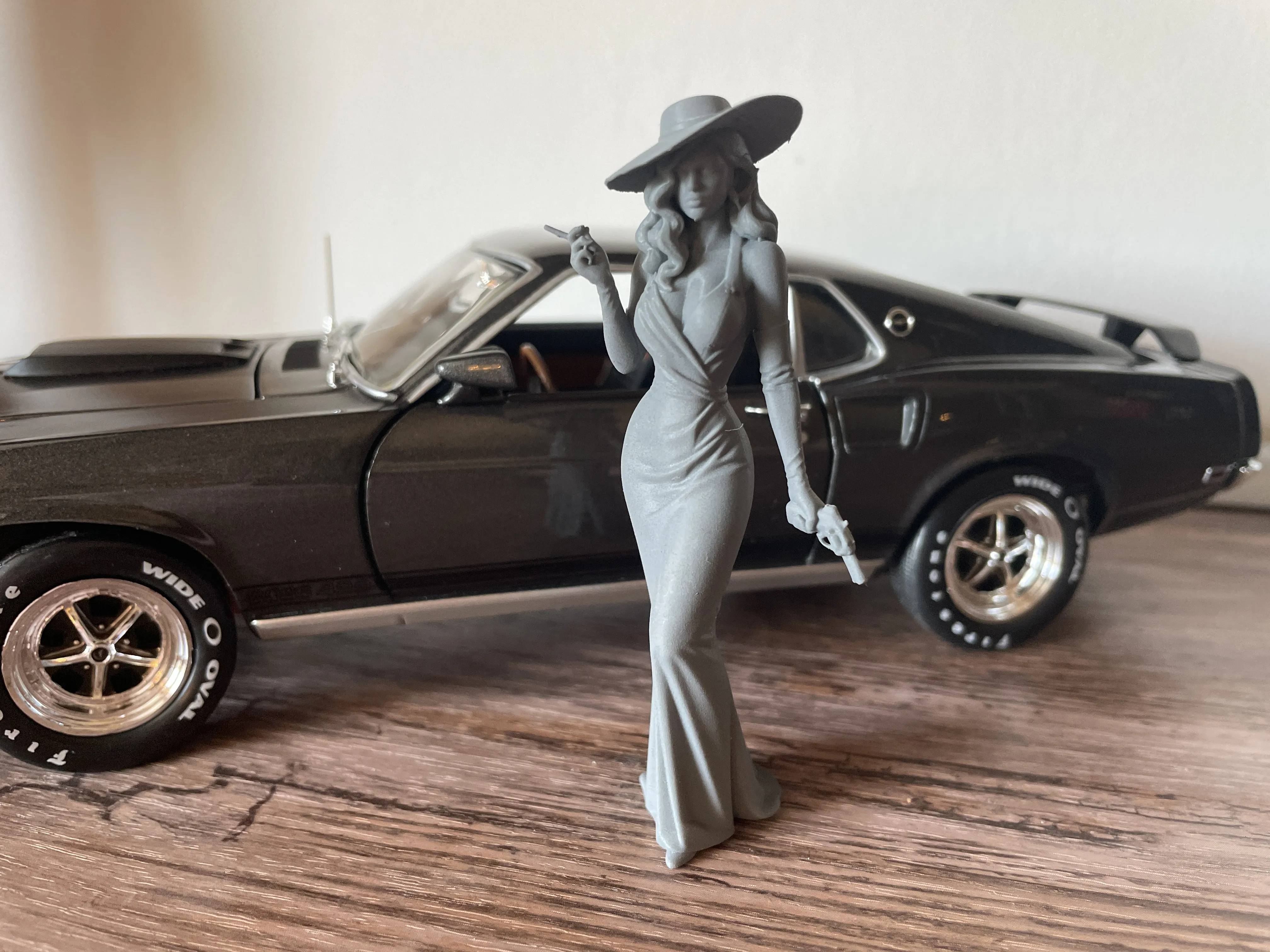 Femme Gangster 4
