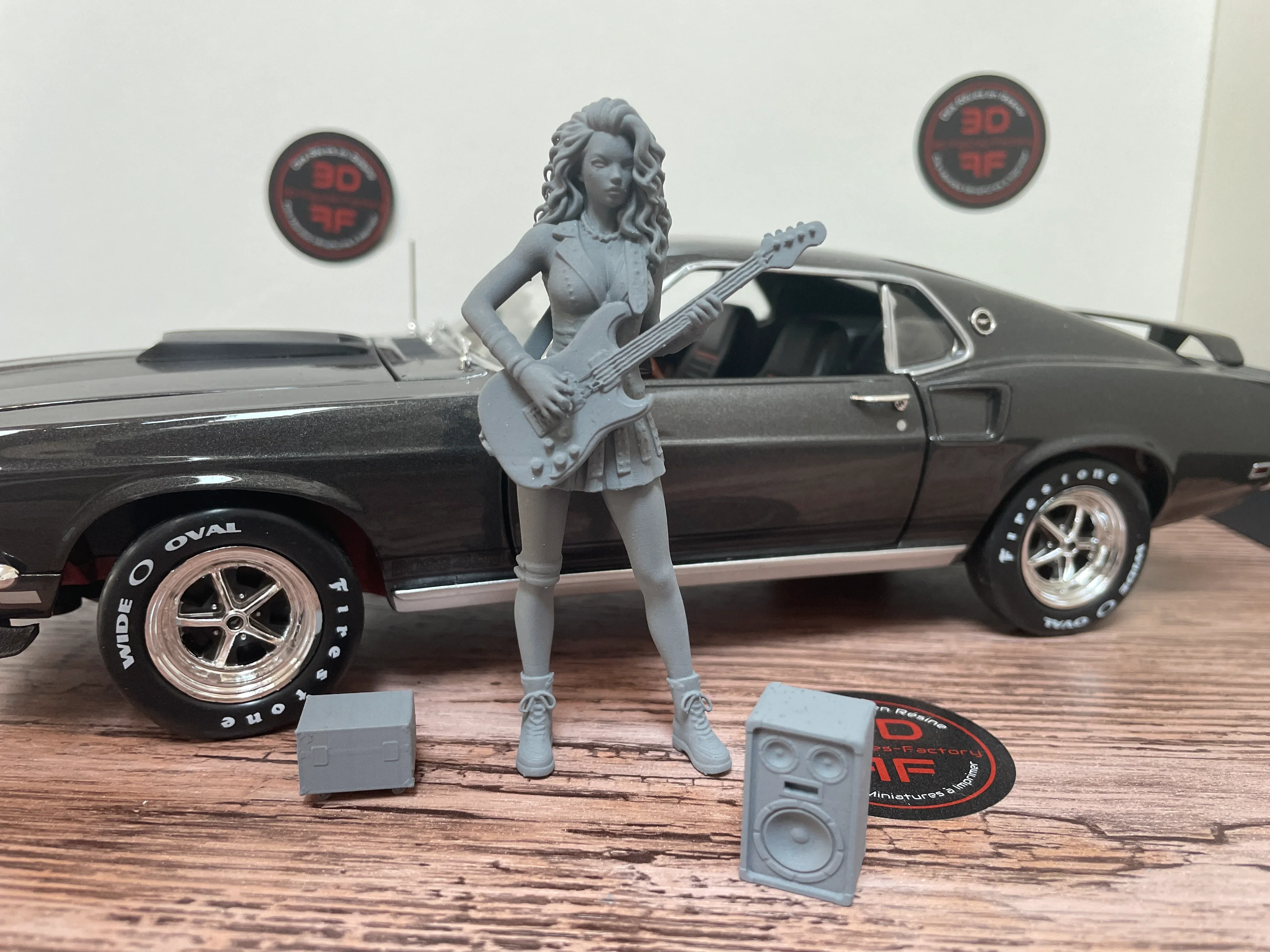 Femme Guitariste 1