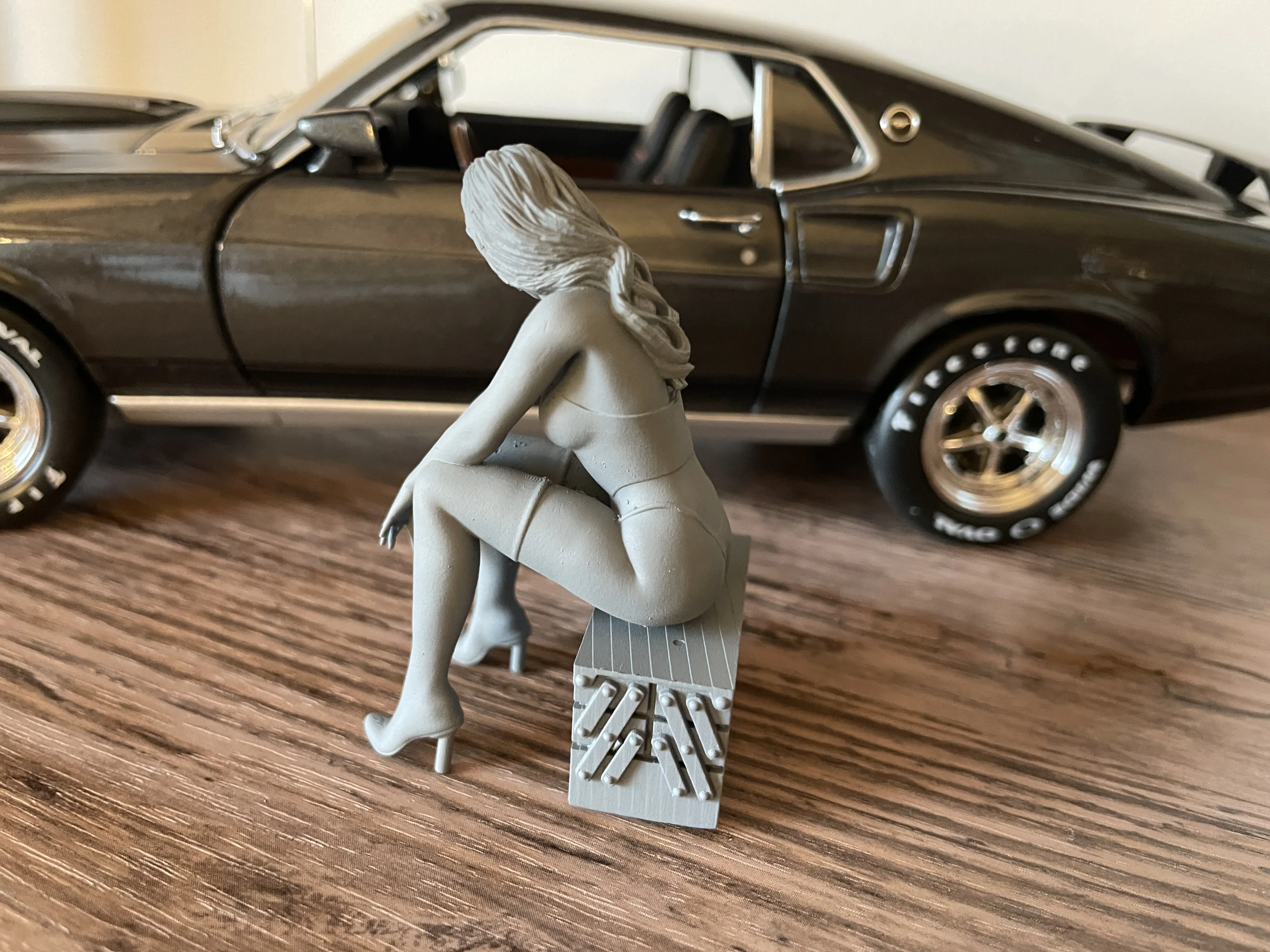 Femme Mécanicienne 2