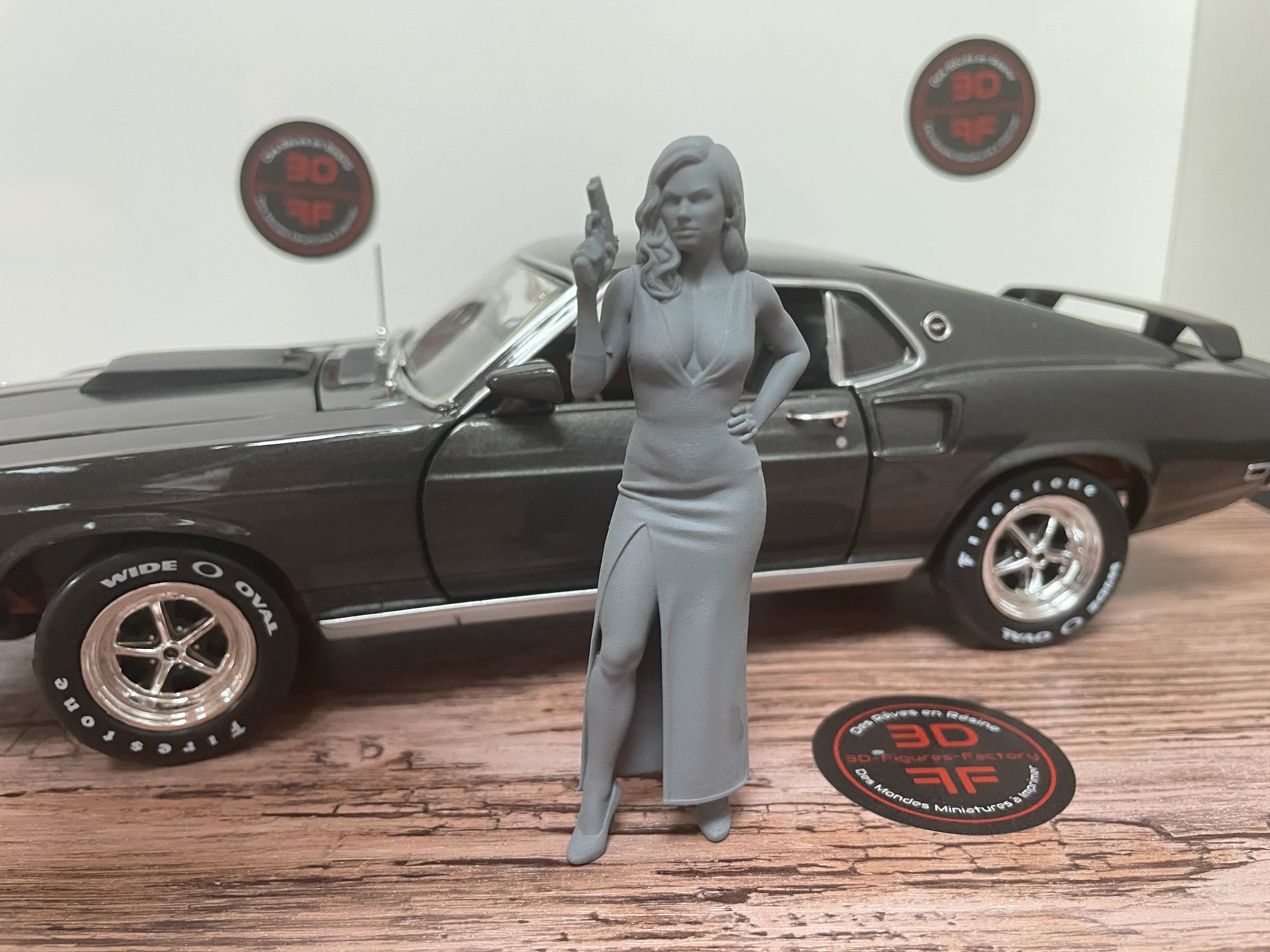 James Bond Girl 4