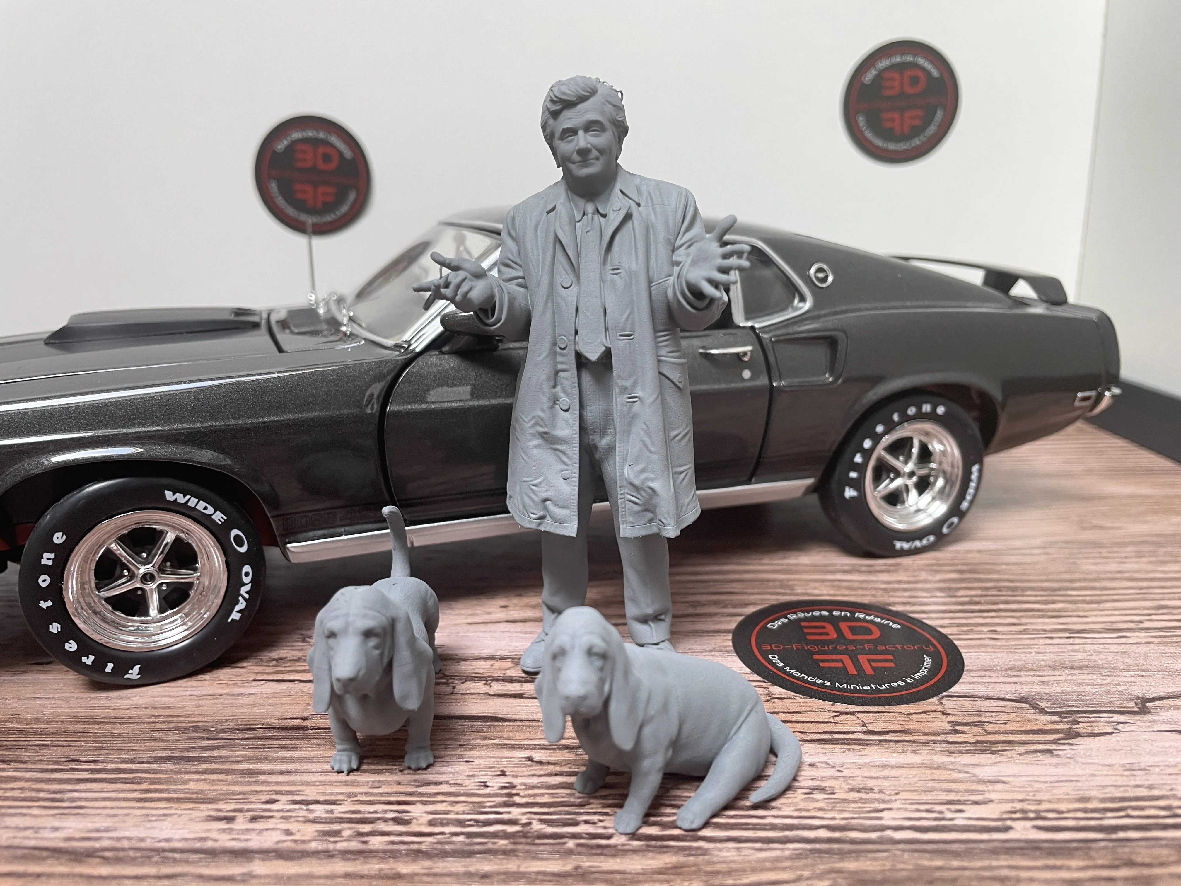 Columbo 1 (Peter Falk) + Le Chien (Basset Hound) x 2